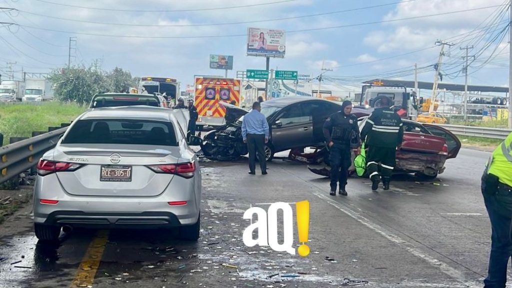 Choque en la 57 deja autos dañados y caos vial - AlertaQro
