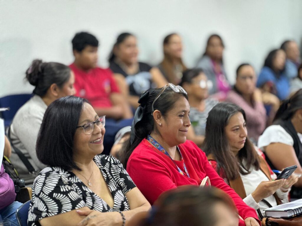 Capacitan a 5 mil docentes para fomentar la cultura de paz en Querétaro ...