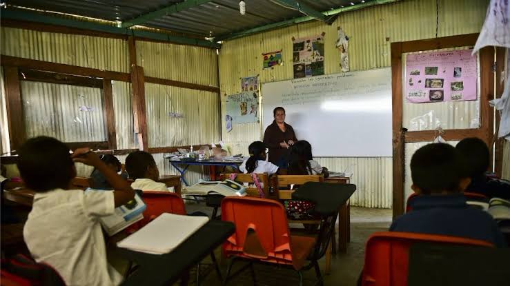 La IA en la Educación Mexicana: Desafíos, Oportunidades y el Camino ...